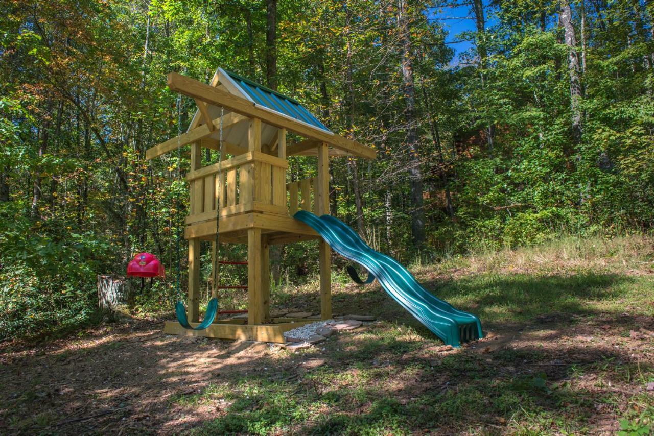 Bearfoot Retreat Villa Waldens Creek Bagian luar foto