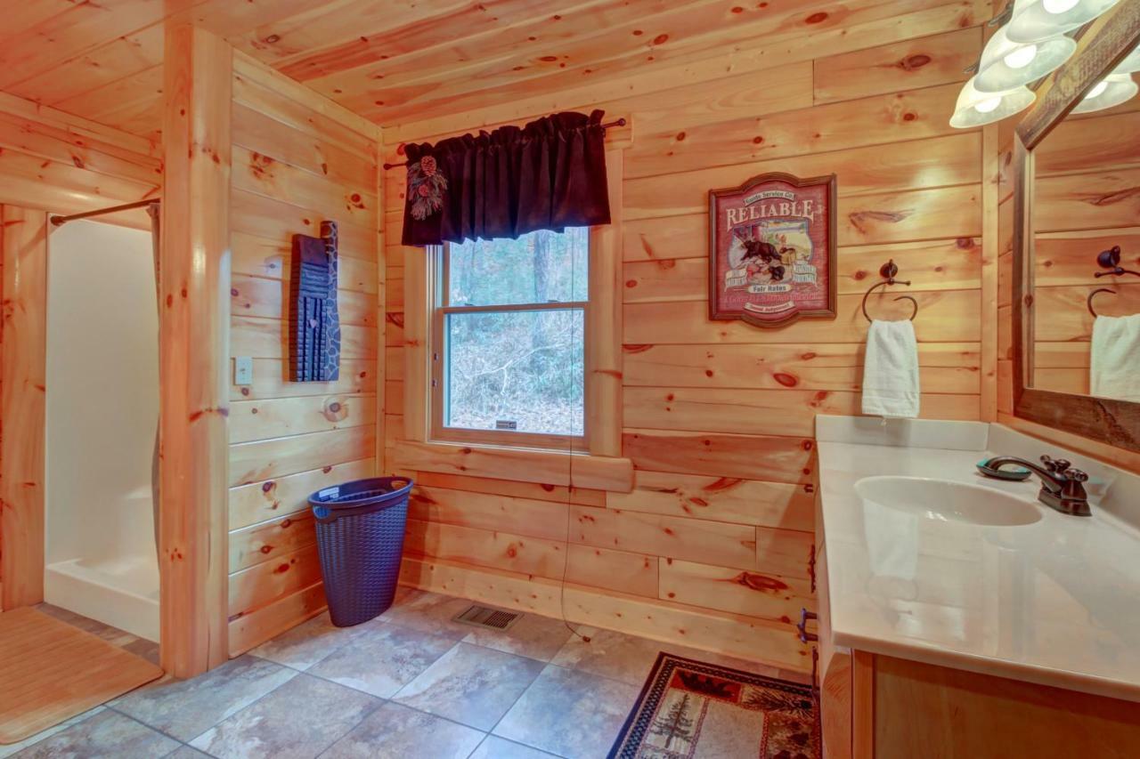 Bearfoot Retreat Villa Waldens Creek Bagian luar foto